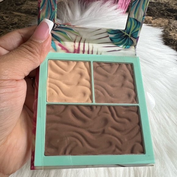 Phycisians Formula Butter Bronzer Contour Palette - Picture 4 of 4